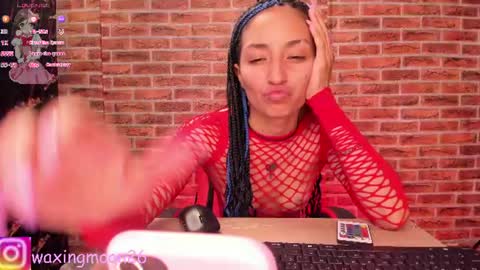 Snapshot of lunaixmoon_ chatting on 08.09.26 Luna online show from 08.09.26