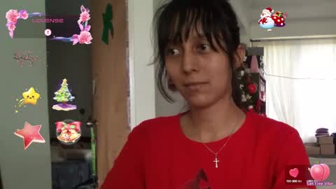 Snapshot of lunamoon_17 chatting on 12.17.24 LUNA online show from 12.17.24