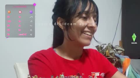Snapshot of lunamoon_17 chatting on 01.30.25 LUNA online show from 01.30.25