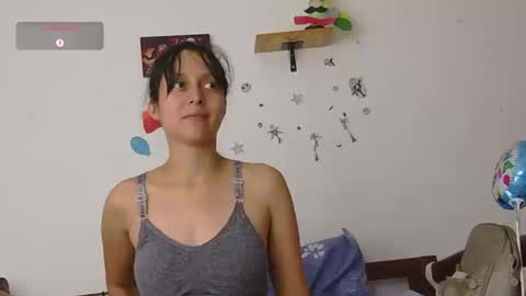 Snapshot of lunamoon_17 chatting on 09.10.25 LUNA online show from 09.10.25