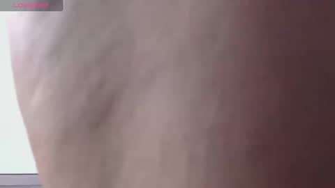 Snapshot of lunamoon_17 chatting on 09.15.25 LUNA online show from 09.15.25