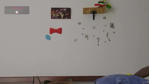 Snapshot of lunamoon_17 chatting on 09.22.25 LUNA online show from 09.22.25