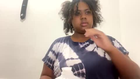 Snapshot of lunamoth00 chatting on 01.06.26 lunamoth00 online show from 01.06.26