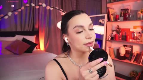 Luna  next streams Mon Fri Sat Sun 8pm-5am gmt0 online show from 02.23.25