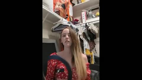 lunapixie2020 online show from 01.17.25