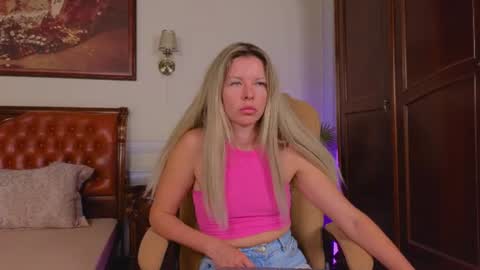 Luna Rishi online show from 06.30.26