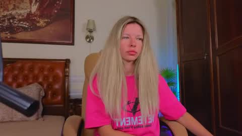 Luna Rishi online show from 07.06.26