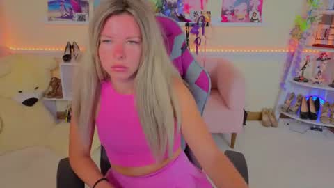 Luna Rishi online show from 07.30.26
