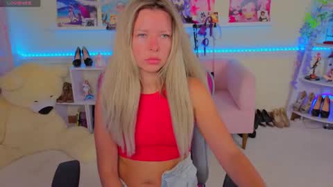 Luna Rishi online show from 08.03.26