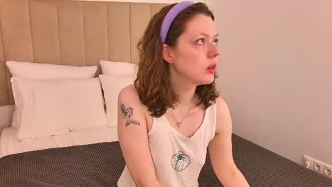 Lily online show from 08.03.26
