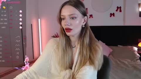 LunaticaBae online show from 01.18.26