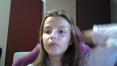 Snapshot of lunav7 chatting on 09.30.25 Luna  online show from 09.30.25