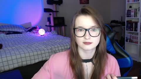 Snapshot of lunaxcherry chatting on 04.01.26 LunaXcherry online show from 04.01.26