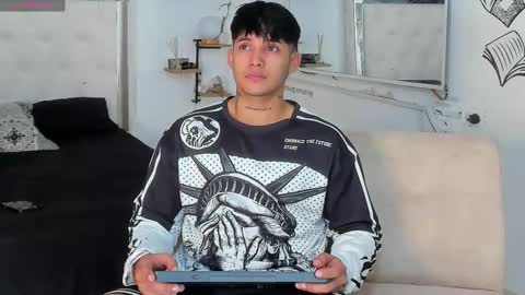 Lunay online show from 11.05.25