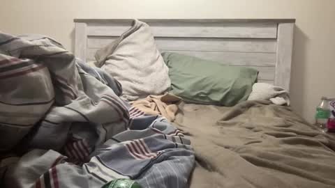 Snapshot of lunazone chatting on 02.06.25 Lunadreams online show from 02.06.25