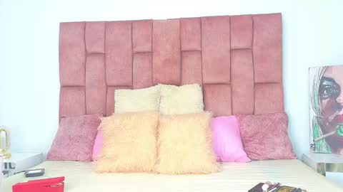 Snapshot of lunitadiva chatting on 11.12.25 lunitadiva online show from 11.12.25