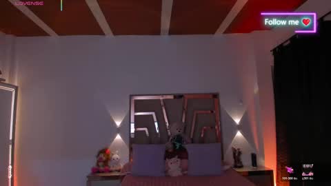 LUNA ROSE online show from 04.21.26