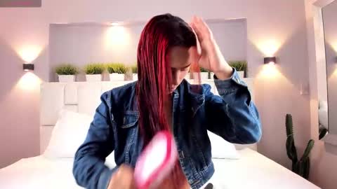 L U N N A online show from 02.01.26