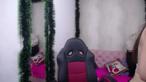 Katty   what ever do you want on my pv is for extra tokens minimi 250 tks ty u for understand online show from 12.24.24