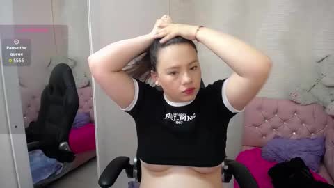 Katty   what ever do you want on my pv is for extra tokens minimi 250 tks ty u for understand online show from 09.11.25