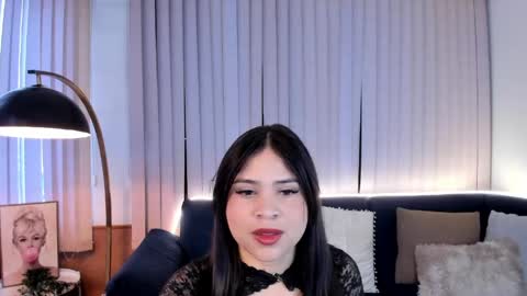 Snapshot of lupe_fox chatting on 05.14.26 lupe_fox online show from 05.14.26