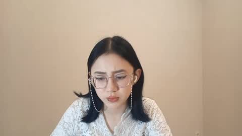 Roxie online show from 04.10.26