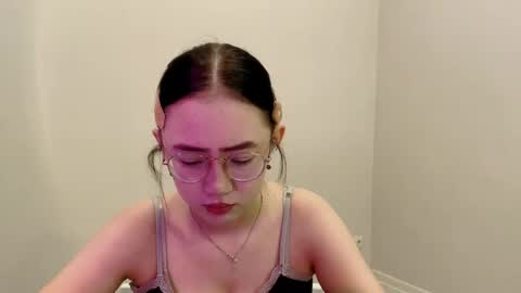 Roxie online show from 05.15.26
