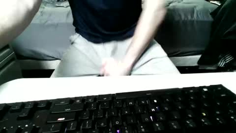 lurkin4alivin online show from 10.19.25