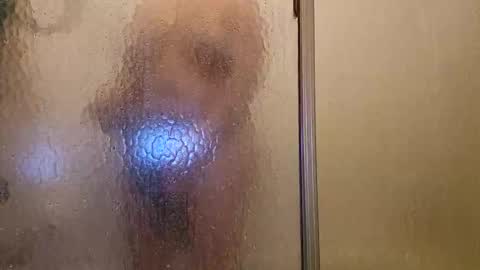 Snapshot of lusciouslibra82 chatting on 12.20.25 .Clarissa. Follow me on Instagram miss buns online show from 12.20.25