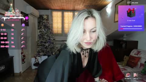 Snapshot of lush_addicted chatting on 12.23.24 online show from 12.23.24