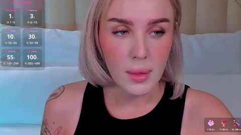 Snapshot of lushcherry chatting on 10.13.25 your sweet Liana online show from 10.13.25