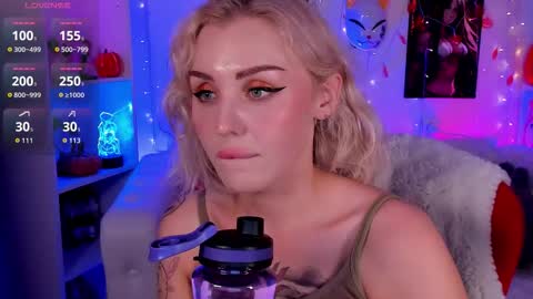 Snapshot of lushcherry chatting on 10.21.25 your sweet Liana online show from 10.21.25