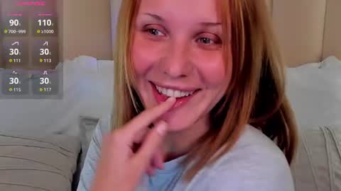 Snapshot of lushcherry chatting on 08.01.26 your sweet Liana online show from 08.01.26