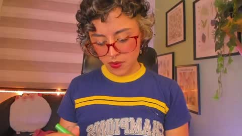 Snapshot of lusiana__ chatting on 06.03.26 Luci online show from 06.03.26