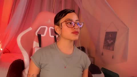 Snapshot of lusiana__ chatting on 06.19.26 Luci online show from 06.19.26