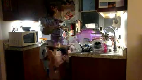 Snapshot of lustforllama chatting on 12.15.25 C online show from 12.15.25