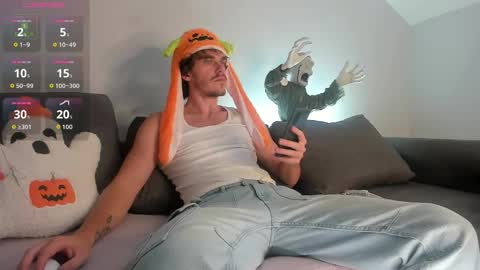 Snapshot of lustfullooking chatting on 10.19.25 lustfullooking online show from 10.19.25