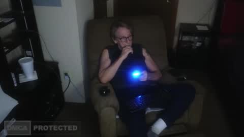 Snapshot of lusty48 chatting on 12.21.24 lusty48 online show from 12.21.24