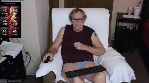 Snapshot of lusty48 chatting on 12.25.24 lusty48 online show from 12.25.24