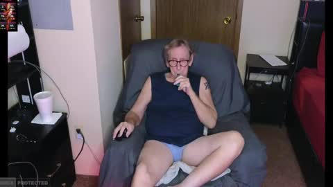 Snapshot of lusty48 chatting on 01.12.25 lusty48 online show from 01.12.25