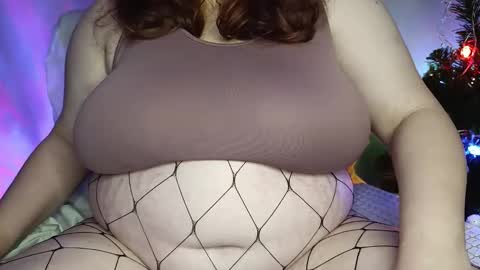 Snapshot of lustymuse chatting on 12.18.25 Lustymuse online show from 12.18.25