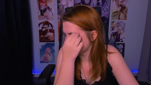 Snapshot of lusy_puff chatting on 12.03.24 lusy_puff online show from 12.03.24