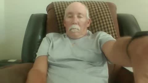 Snapshot of luv269er chatting on 10.23.25 luv269er online show from 10.23.25