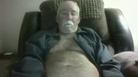 Snapshot of luv269er chatting on 12.20.25 luv269er online show from 12.20.25