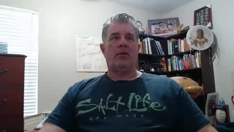 Snapshot of luv2bnakedallthetime chatting on 01.11.26 Tony online show from 01.11.26