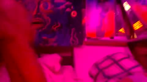 Luv2licUplz online show from 10.20.25