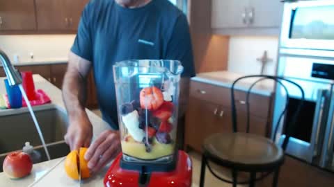 Snapshot of luv_missle chatting on 03.10.25 luv_missle online show from 03.10.25