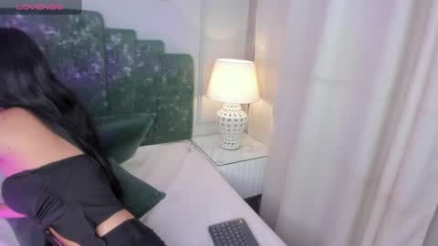 Snapshot of lux_bitchx chatting on 06.11.26 lux_bitchx online show from 06.11.26