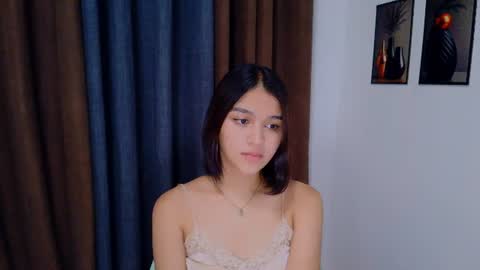 queen lux online show from 06.24.26