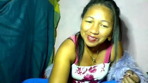 Snapshot of luxaluna chatting on 07.03.26 Luxa Luna online show from 07.03.26